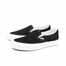 Load image into Gallery viewer, Size 7 - Vans OG classic Slip -On Lx Black White