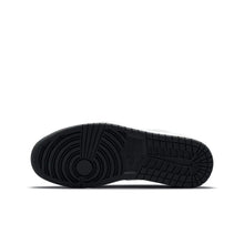 Load image into Gallery viewer, Size 8- Air Jordan 1 OG Low Ghost Green