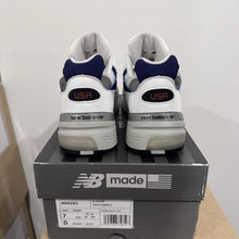Load image into Gallery viewer, Size 7 - New Balance 992 Made in USA White Navy M992EC