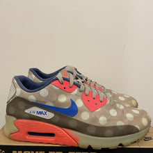 Load image into Gallery viewer, Size 10 - Nike Air Max 90 Ice City Qs NYC New York Limited