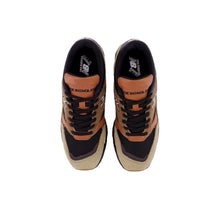 Load image into Gallery viewer, SIze 9.5 - New Balance M1500COB Made In England Cobra Tan Orange