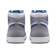 Load image into Gallery viewer, Size 10.5 - Jordan 1 Retro OG High True Blue
