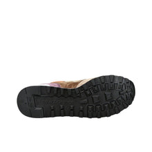 Load image into Gallery viewer, US 9.5 - New Balance 577 Made In UK Desaturated
