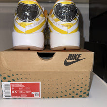 Load image into Gallery viewer, Size 8 - Nike Air Max 90 Fried Chicken
