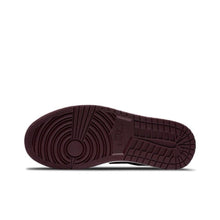 Load image into Gallery viewer, Size 9 - Air Jordan 1 Low Dark Beetroot black
