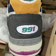 Load image into Gallery viewer, Size 9.5  - New Balance 991 Made in England M991MM Mixed Medium  &#39;Black Blue&#39;
