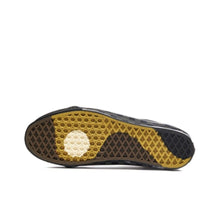 Load image into Gallery viewer, US 8.5 - Vans Vault x TakaHayashi QR Checkboard Black
