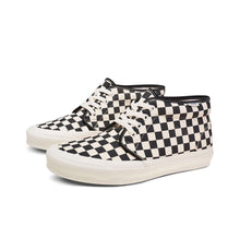 Load image into Gallery viewer, Size 8.5 - Vans Vault OG Chukka  Black White Check
