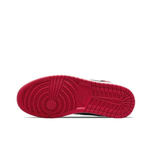 Load image into Gallery viewer, Size 11.5 - Jordan 1 Retro OG High Patent Bred
