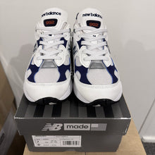 Load image into Gallery viewer, Size 7 - New Balance 992 Made in USA White Navy M992EC
