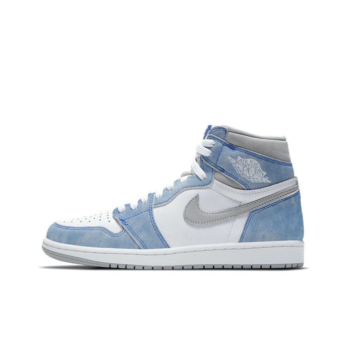 US 10.5 - Air Jordan 1 Retro High OG Hyper Royal university blue unc