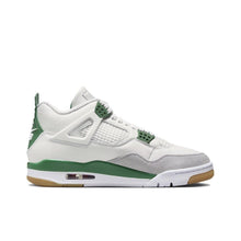 Load image into Gallery viewer, Size  11- Jordan 4 Retro SP x Nike SB Mid Pine Green
