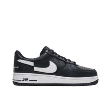 Load image into Gallery viewer, Size 9.5 - Nike Air Force 1 Low Supreme x Comme des Garcons (2018)
