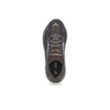 Load image into Gallery viewer, M US7 / W US 8 - adidas Yeezy Boost 700 V2 Mauve
