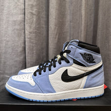 Load image into Gallery viewer, Size 10.5 - Jordan 1 Retro OG High University Blue
