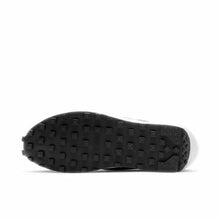 Load image into Gallery viewer, Size M7 /W8.5 - Nike sacai x LDWaffle Black Nylon
