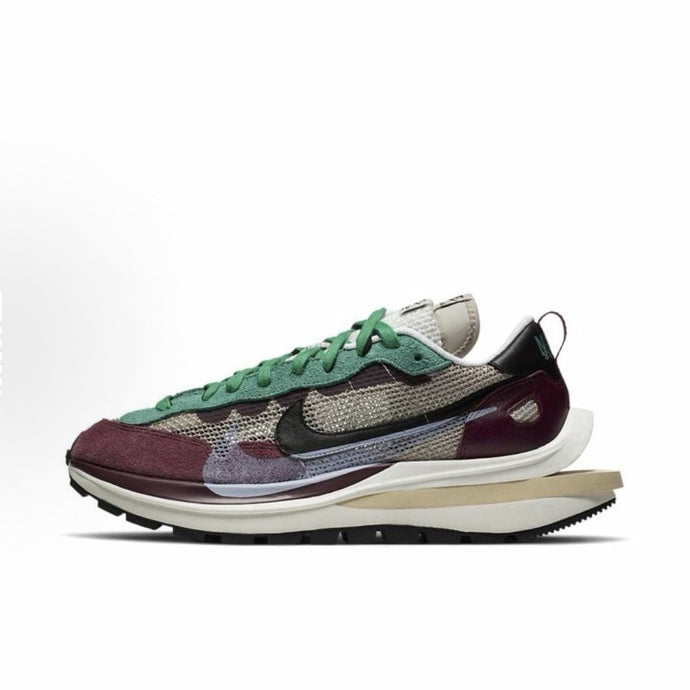 Size 10 - Nike sacai x VaporWaffle SP Villain Red