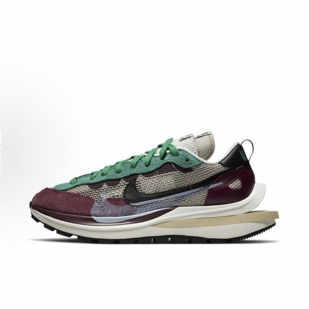 Size 10 - Nike sacai x VaporWaffle SP Villain Red