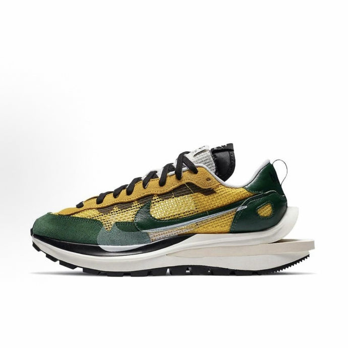 Size 10 - Nike x Sacai Vaporwaffle Tour Yellow Stadium Green